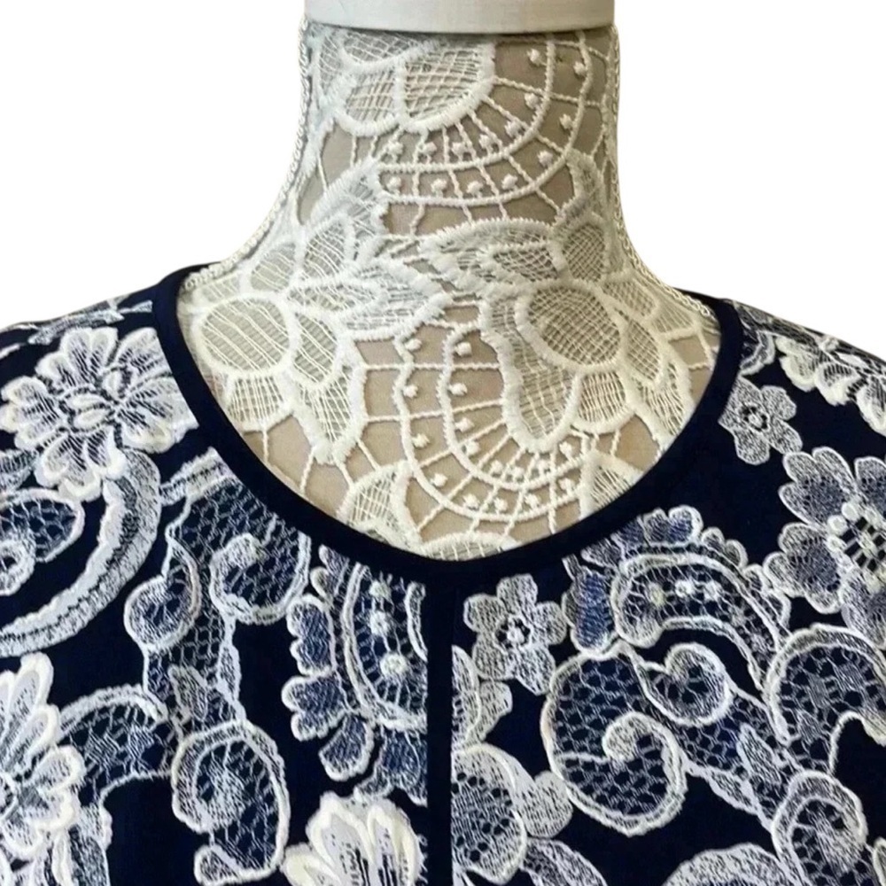 Navy & White Floral Lace Print Sleeveless A-Line Dress - Picture 4 of 8